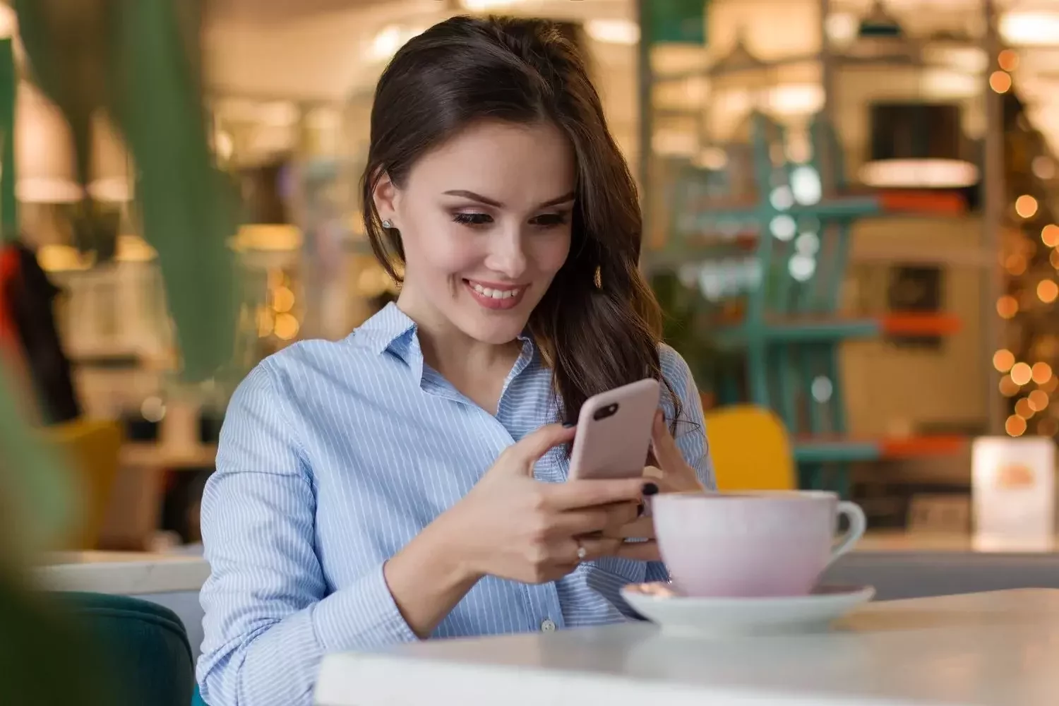 Analyze customer behaviour with WiFi marketing